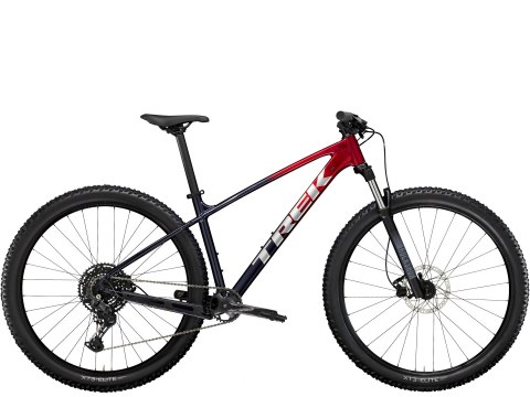 Trek Marlin 6 L 29 Rage Red to Deep Dark Blue Fade 2025