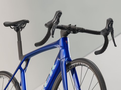 Trek Madone SL 5 Gen 8 Hex Blue 2025 (L) Trek Madone SL 5 Gen 8 Hex Blue 2025 (L)