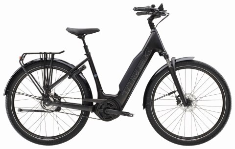 Trek District + 4 Trek Black Satin o niskim przekroku 800 WH 2026 (S)